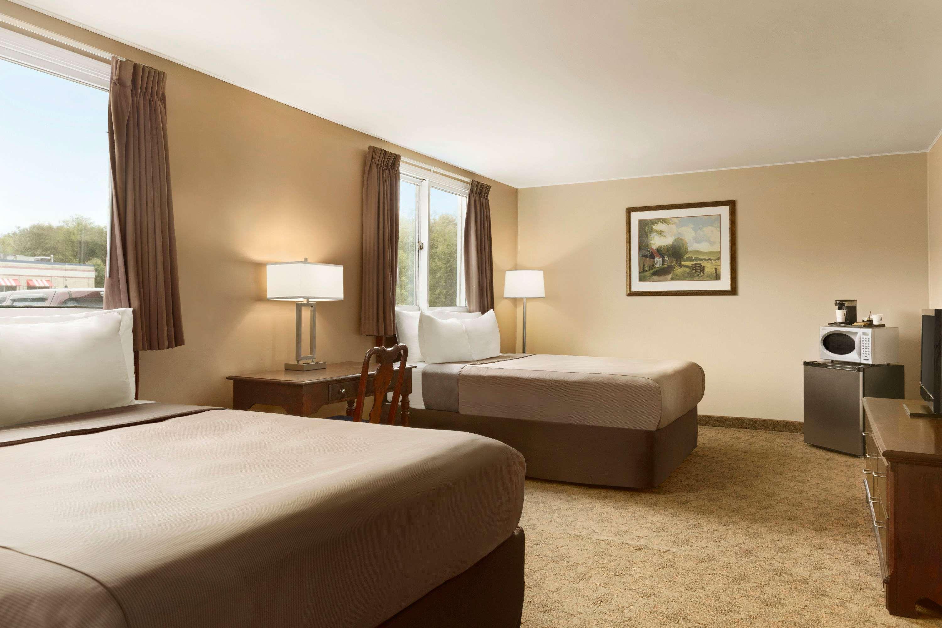 Travelodge By Wyndham קנורה מראה חיצוני תמונה